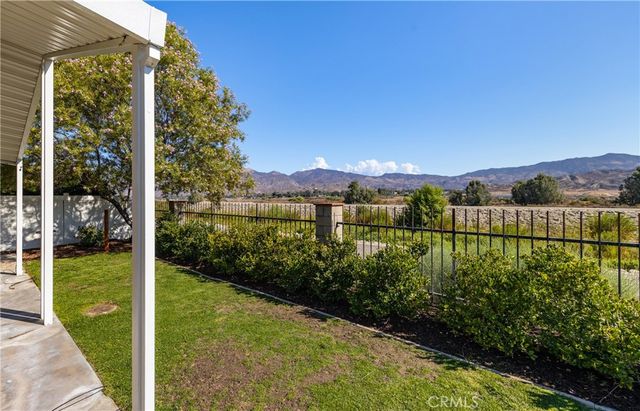 24600 Mountain 18, Hemet, CA 92544