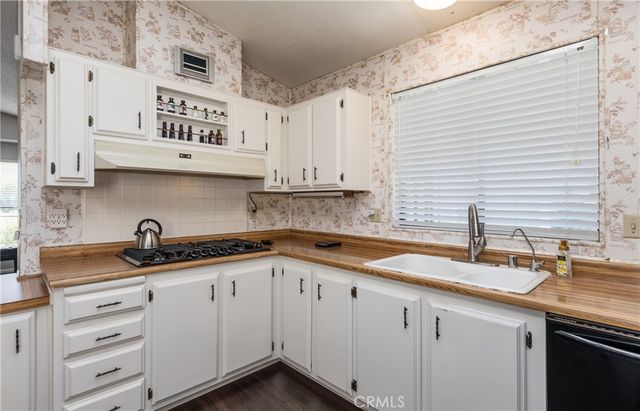 24600 Mountain 18, Hemet, CA 92544