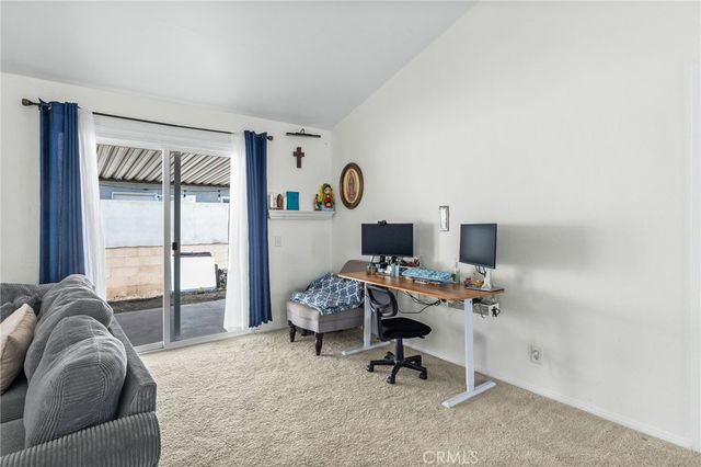 319 Oakhurst Drive, San Jacinto, CA 92583