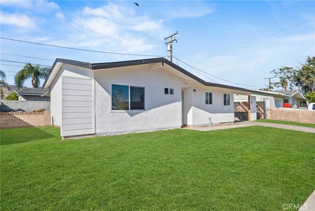 319 Oakhurst Drive, San Jacinto, CA 92583