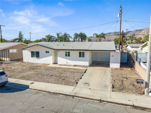 319 Oakhurst Drive, San Jacinto, CA 92583