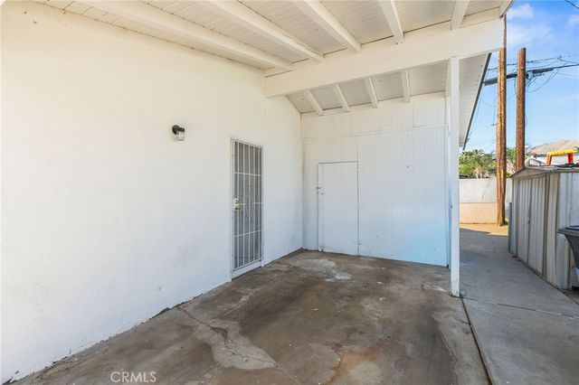 319 Oakhurst Drive, San Jacinto, CA 92583