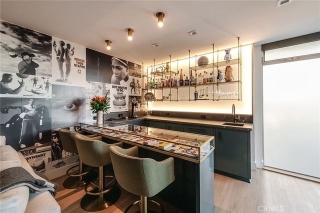 121 16th Street, Manhattan Beach, CA 90266