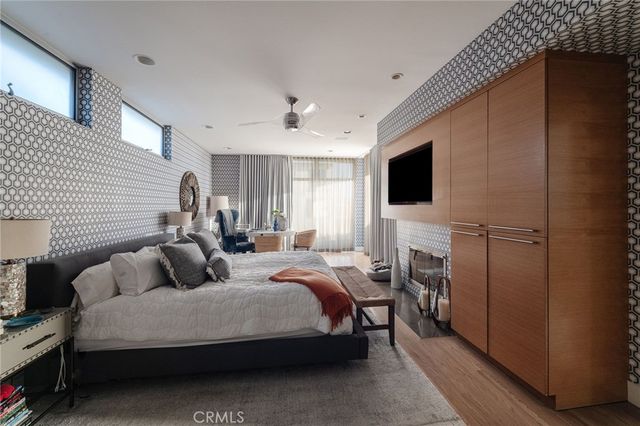 121 16th Street, Manhattan Beach, CA 90266