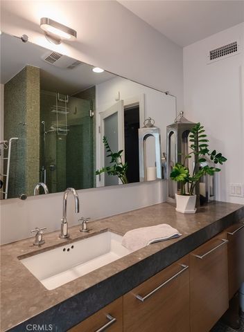 121 16th Street, Manhattan Beach, CA 90266