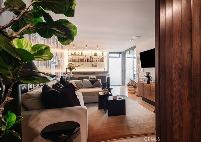 121 16th Street, Manhattan Beach, CA 90266