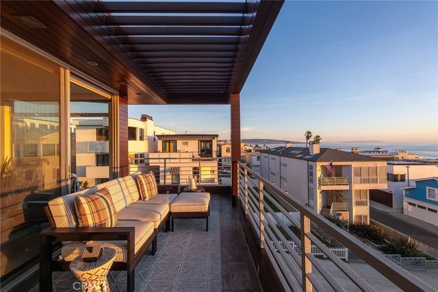 121 16th Street, Manhattan Beach, CA 90266