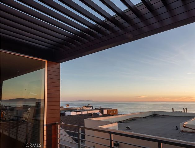 121 16th Street, Manhattan Beach, CA 90266