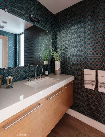 121 16th Street, Manhattan Beach, CA 90266