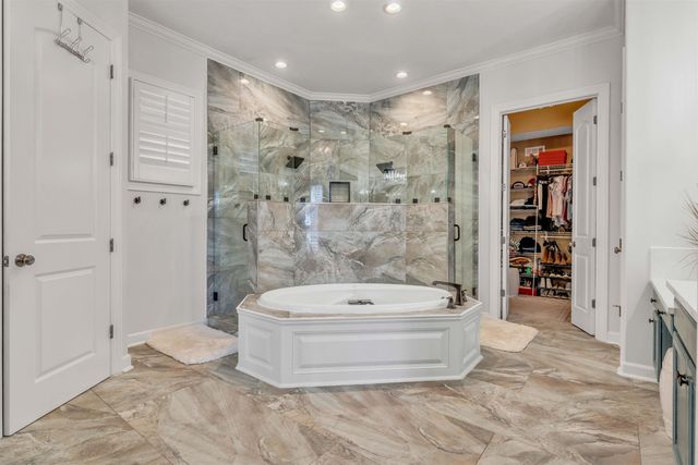 1083 E OLD HEARTHSTONE CIR, Collierville, TN 38017