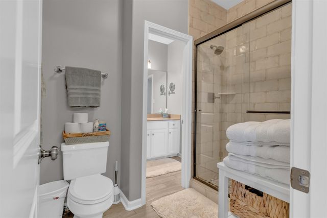 1083 E OLD HEARTHSTONE CIR, Collierville, TN 38017