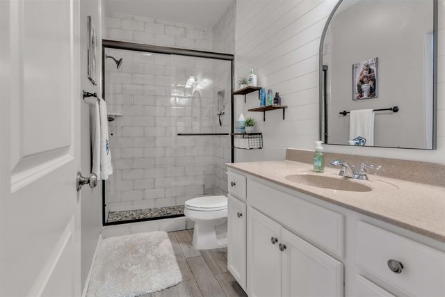 1083 E OLD HEARTHSTONE CIR, Collierville, TN 38017