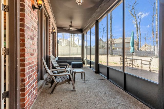 1083 E OLD HEARTHSTONE CIR, Collierville, TN 38017