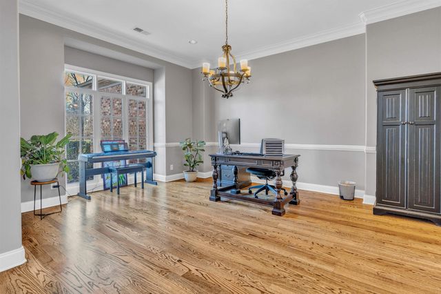 1083 E OLD HEARTHSTONE CIR, Collierville, TN 38017