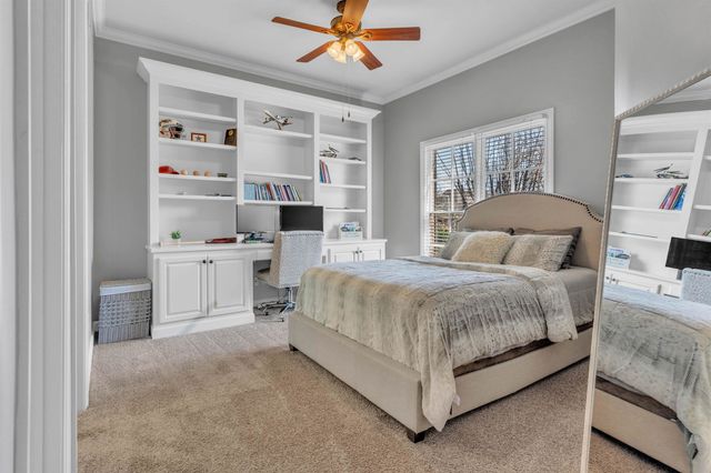 1083 E OLD HEARTHSTONE CIR, Collierville, TN 38017