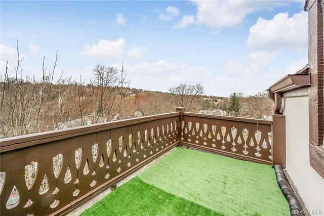 64 Kensington Road 3B, Bronxville, NY 10708