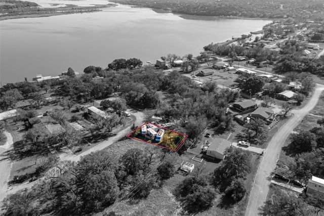 5706 Highland Court, Granbury, TX 76048