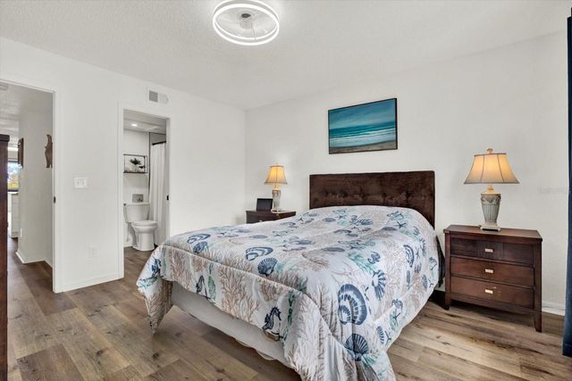 9472 TARA CAY COURT 2, Seminole, FL 33776