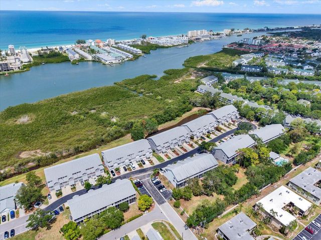 9472 TARA CAY COURT 2, Seminole, FL 33776