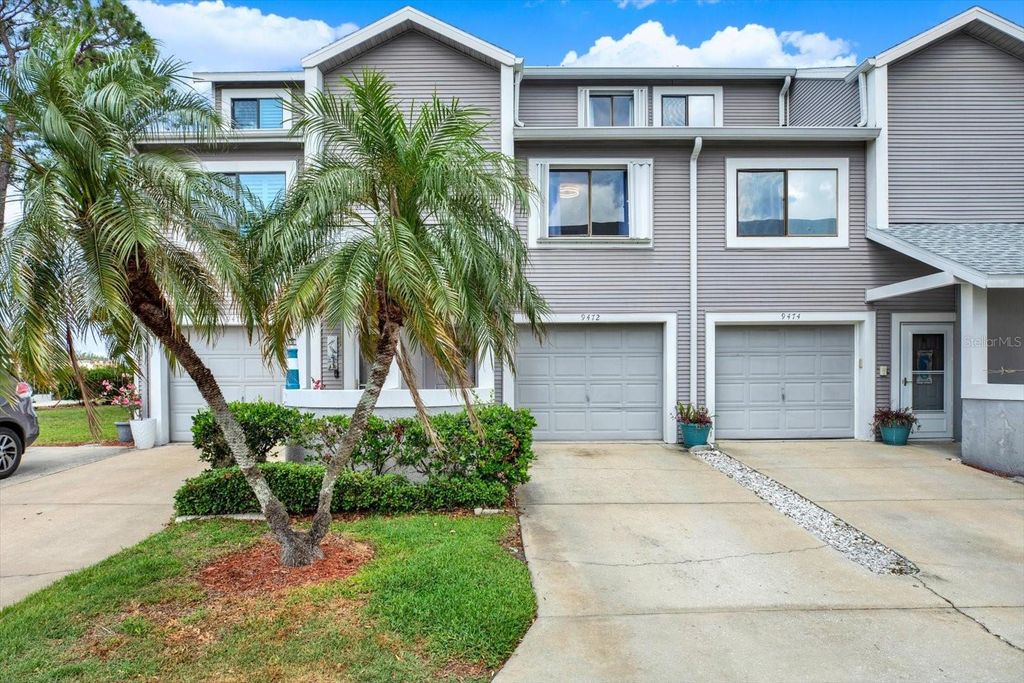 9472 TARA CAY COURT 2, Seminole, FL 33776