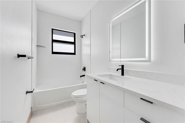 1925 NW 34th PL, Cape Coral, FL 33993