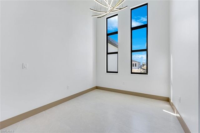 1925 NW 34th PL, Cape Coral, FL 33993