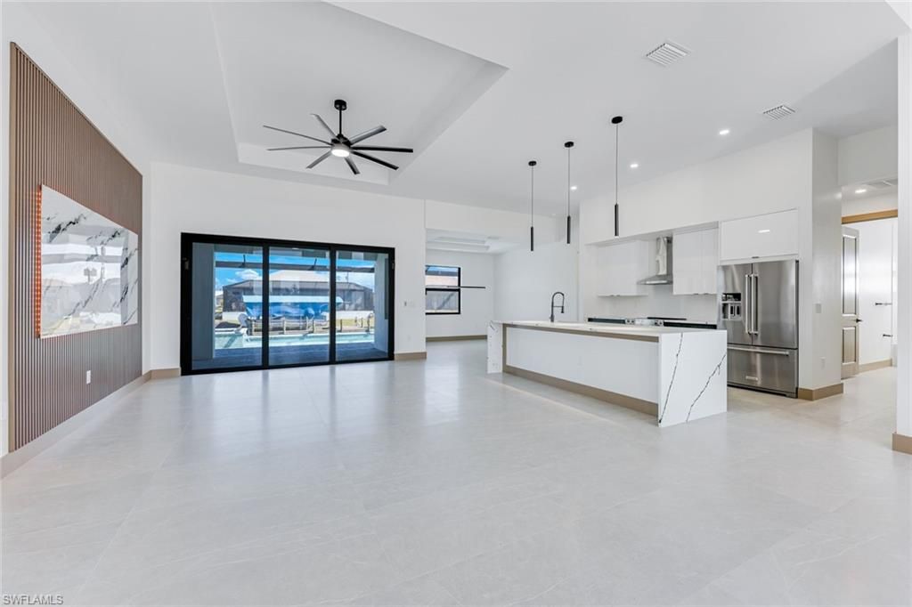 Image 5 of property listing at 1925 NW 34th PL, Cape Coral, FL 33993