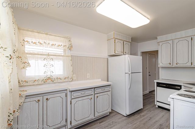 22369 Cunningham Avenue, Warren, MI 48091