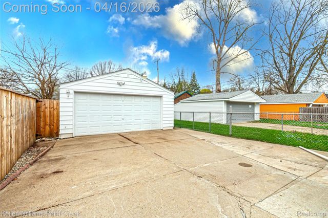 22369 Cunningham Avenue, Warren, MI 48091