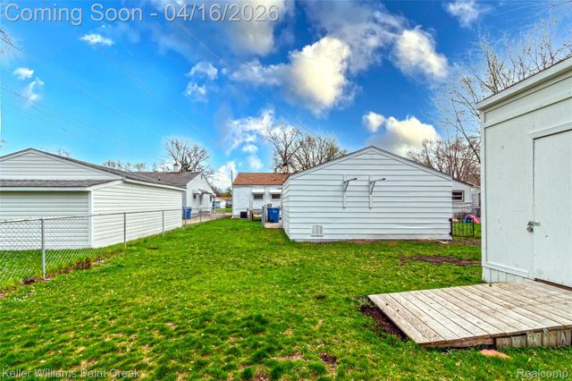 22369 Cunningham Avenue, Warren, MI 48091