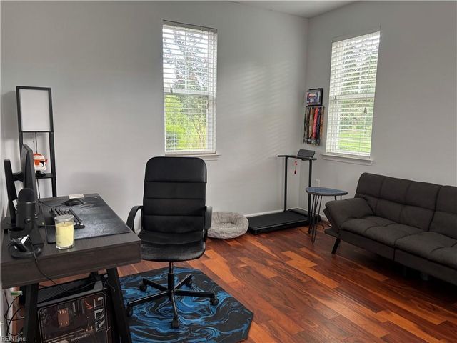 723 Lacy Oak Dr DR, Chesapeake, VA 23320