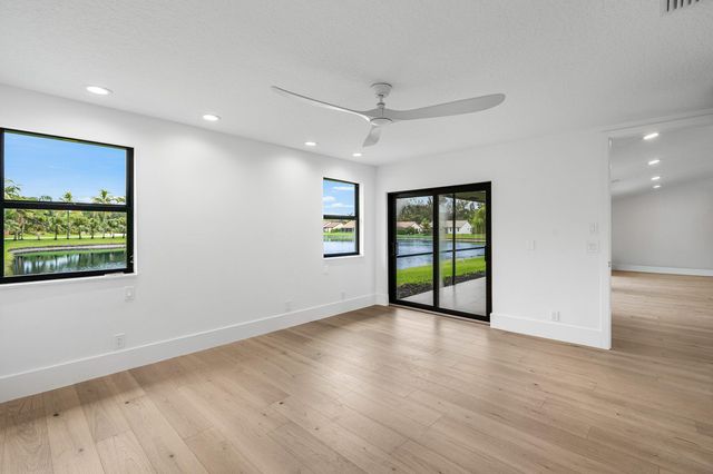 5665 Aspen Ridge Circle, Delray Beach, FL 33484