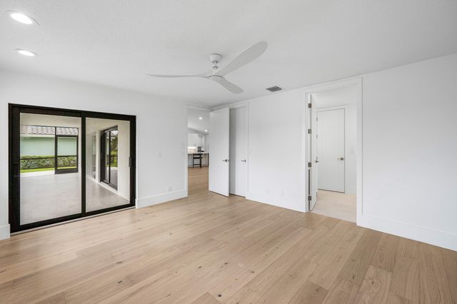 5665 Aspen Ridge Circle, Delray Beach, FL 33484