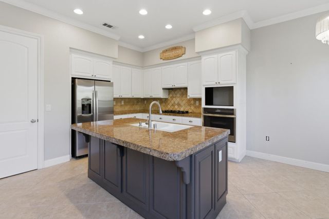 5605 Ritz Way, Fair Oaks, CA 95628