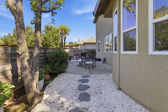 5605 Ritz Way, Fair Oaks, CA 95628