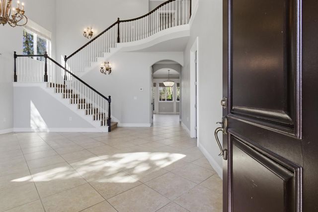 5605 Ritz Way, Fair Oaks, CA 95628