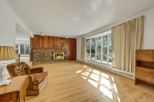 16 Young Road, Katonah, NY 10536