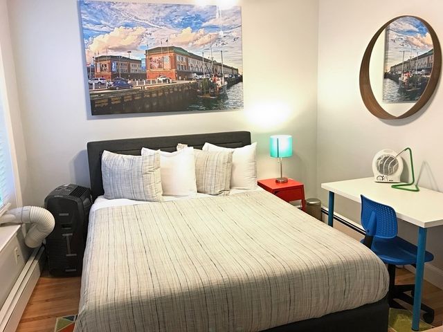 130 W 8th St 2, Boston, MA 02127