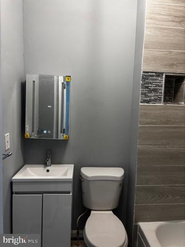 1123 N CAREY ST, Baltimore, MD 21217