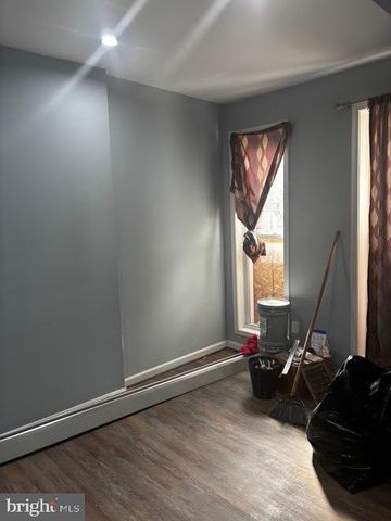 1123 N CAREY ST, Baltimore, MD 21217