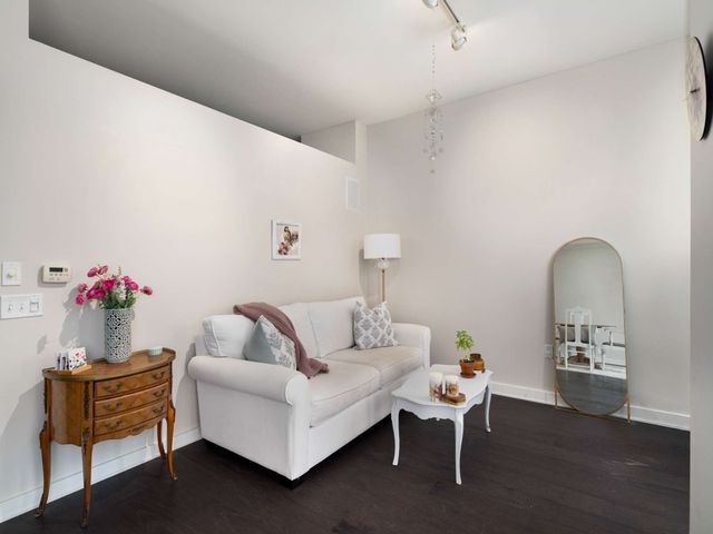 1212 Laurel St Apt 1010, Nashville, TN 37203