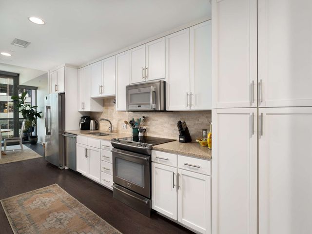 1212 Laurel St Apt 1010, Nashville, TN 37203