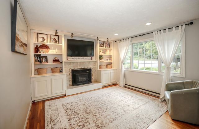 449 Buck Street, Pembroke, NH 03275