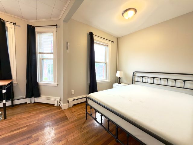 2 Sherman St A2, Cambridge, MA 02138