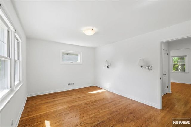 101 Pershing Road, Englewood Cliffs, NJ 07632