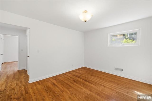 101 Pershing Road, Englewood Cliffs, NJ 07632