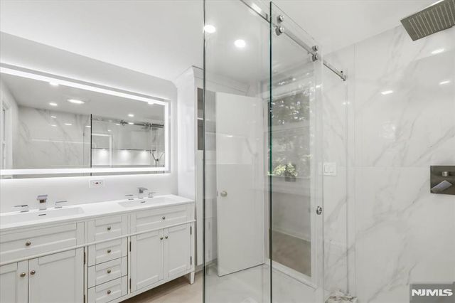 101 Pershing Road, Englewood Cliffs, NJ 07632