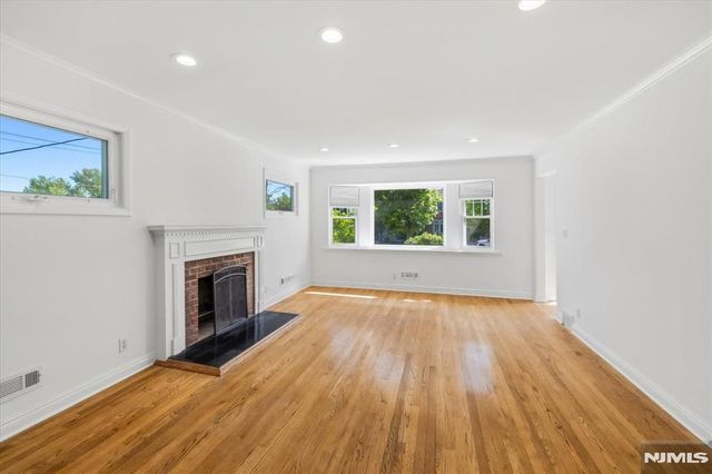 101 Pershing Road, Englewood Cliffs, NJ 07632