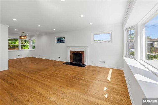 101 Pershing Road, Englewood Cliffs, NJ 07632