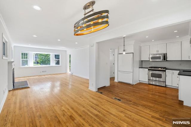 101 Pershing Road, Englewood Cliffs, NJ 07632
